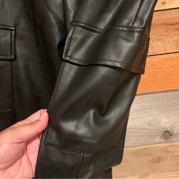 NWT ZARA Button Cargo Faux Leather Mid-Rise Leggings Black Size M Minimalist - Picture 8 of 16